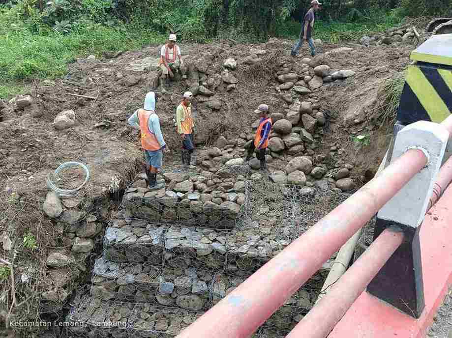 Bronjong Siluman: Uang Negara Digelontorkan, Kualitas Dikorbankan!