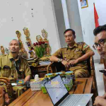 Suryadi Pimpin Diskominfotiksan Pesibar dalam Rapat Kemendagri Bahas Pemetaan Blankspot