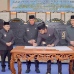 Bupati Dedi Irawan Hadiri Paripurna Penandatanganan Ranperda APBD Perubahan 2025