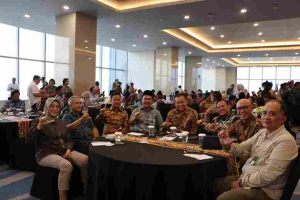 Sekda Pesisir Barat Hadiri Kick-off Pengembangan Nilai Ekonomi Karbon Perhutanan Sosial