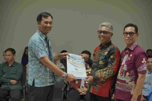 Antoni Wijaya Resmi Jabat Plt Kadis Kominfotiksan Pesisir Barat, Suryadi Pamit dengan Pesan Mengabdi