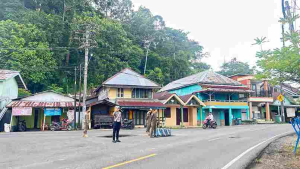 PAM Rawan Pagi: Polres Pesisir Barat Tingkatkan Keselamatan dan Kesadaran Berlalu Lintas