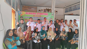 Camat Krui Selatan Hadiri Rembuk Stunting di Pekon Padang Haluan