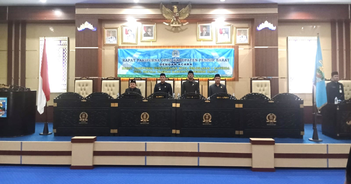 Empat Raperda Prioritas Jadi Fokus Pembahasan Bupati Pesisir Barat di Paripurna DPRD