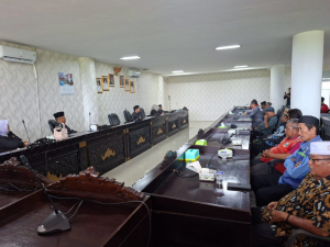 DPRD Pesisir Barat Serap Aspirasi Publik, Soroti Proyek Air Bersih dan Gedung PKK yang Dinilai Tak Optimal