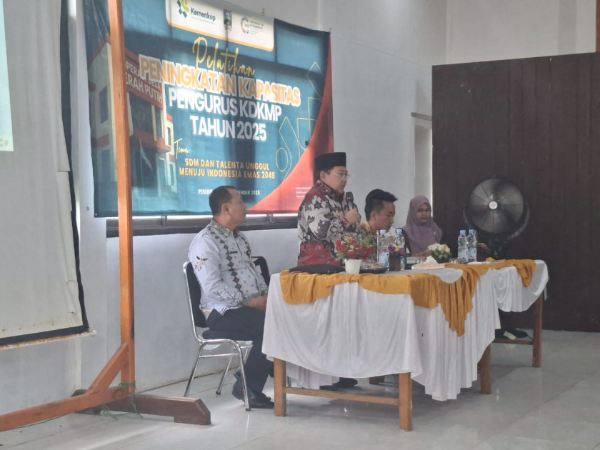 Wakil Bupati Pesisir Barat Buka Pelatihan KDKMP: Membangun Koperasi Desa untuk Indonesia Emas 2045