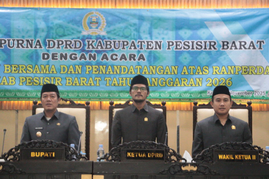 Dedi Irawan Hadiri Paripurna DPRD Pesisir Barat, Ranperda APBD 2026 Disepakati untuk Percepatan Pembangunan Daerah