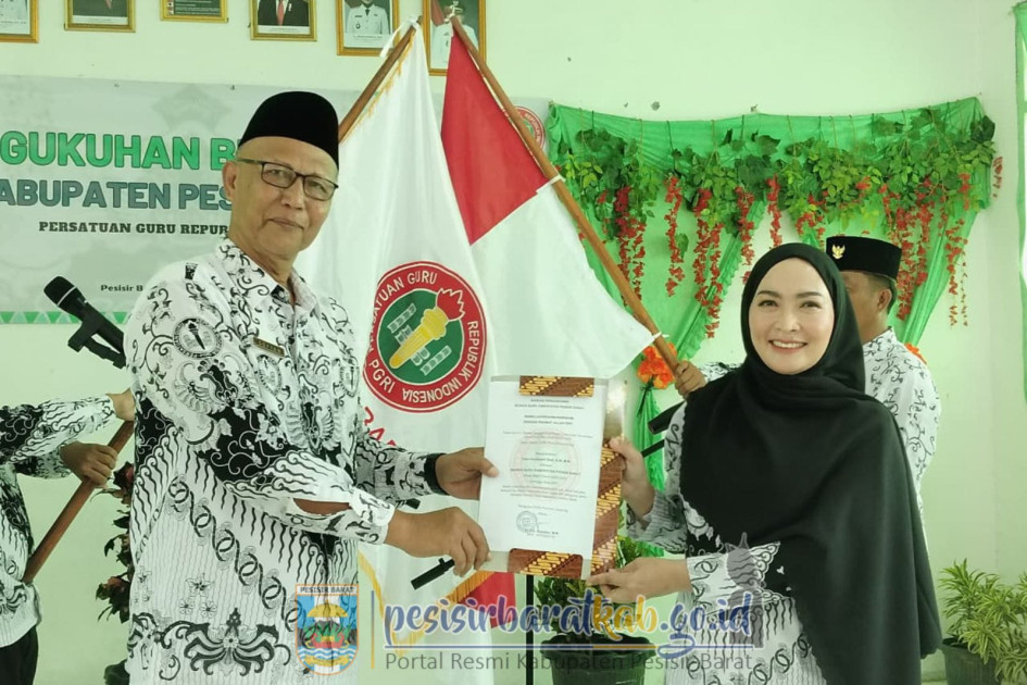 Bunda Guru Pesibar Dian Hardiyanti Dedi Berkomitmen Memperjuangkan Martabat Guru dan Pendidikan Berkualitas