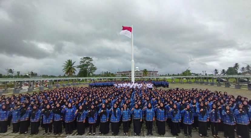 Pemkab Pesibar Tambah Kekuatan ASN: Wakil Bupati Irawan Topani Lantik 1.003 PPPK Paruh Waktu