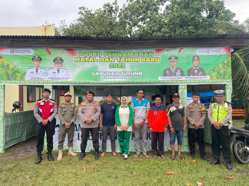 Libur Akhir Tahun Kondusif, Polres Pesisir Barat Terjunkan Personel di Titik Keramaian