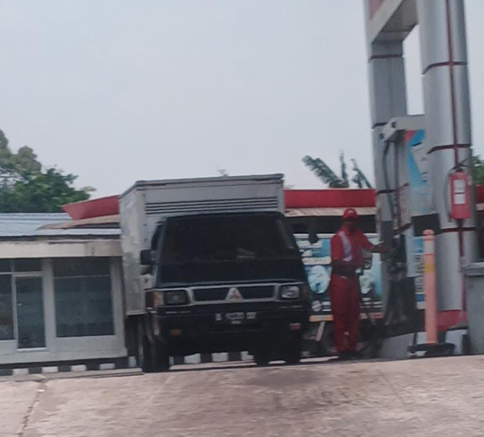 Dugaan Praktik Ngangsu” Solar Subsidi di SPBU 43.543.15 Sruweng,diduga Saling kerjasama mafia solar dengan pihak SPBU