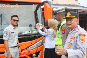 Pastikan Keselamatan Pemudik, Pemkab Pesisir Barat Periksa Armada Transportasi