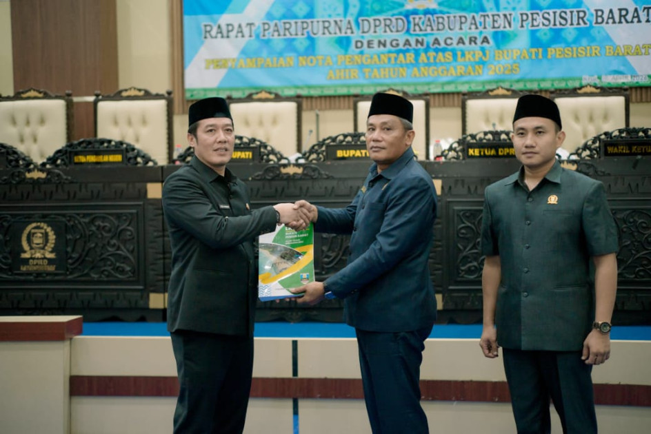 Bupati Pesisir Barat Sampaikan LKPJ 2025 di Rapat Paripurna DPRD, Ini Capaian dan Tantangannya
