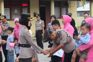 Resmi Naik Pangkat, 20 Personel Polres Pesisir Barat Diminta Tingkatkan Kinerja dan Pelayanan kepada Masyarakat